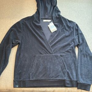 Barefoot Dreams Beach Hoodie Sweater NWT